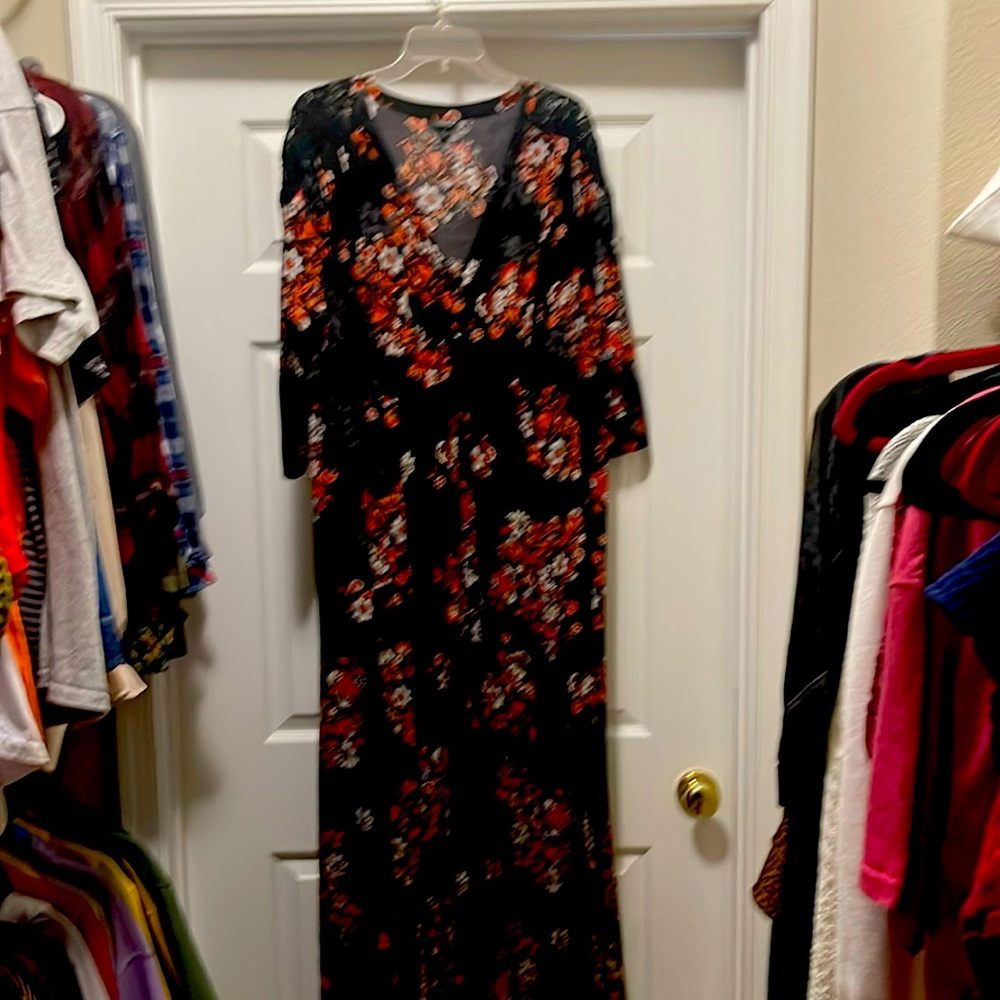 Torrid size 1 dress with buttons and two slits and 3/4 sleeves.